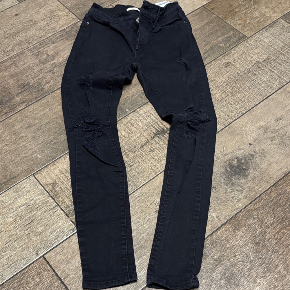 Women's Black Distressed Jeans